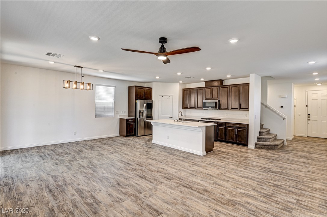 5544 Jinsha River Street