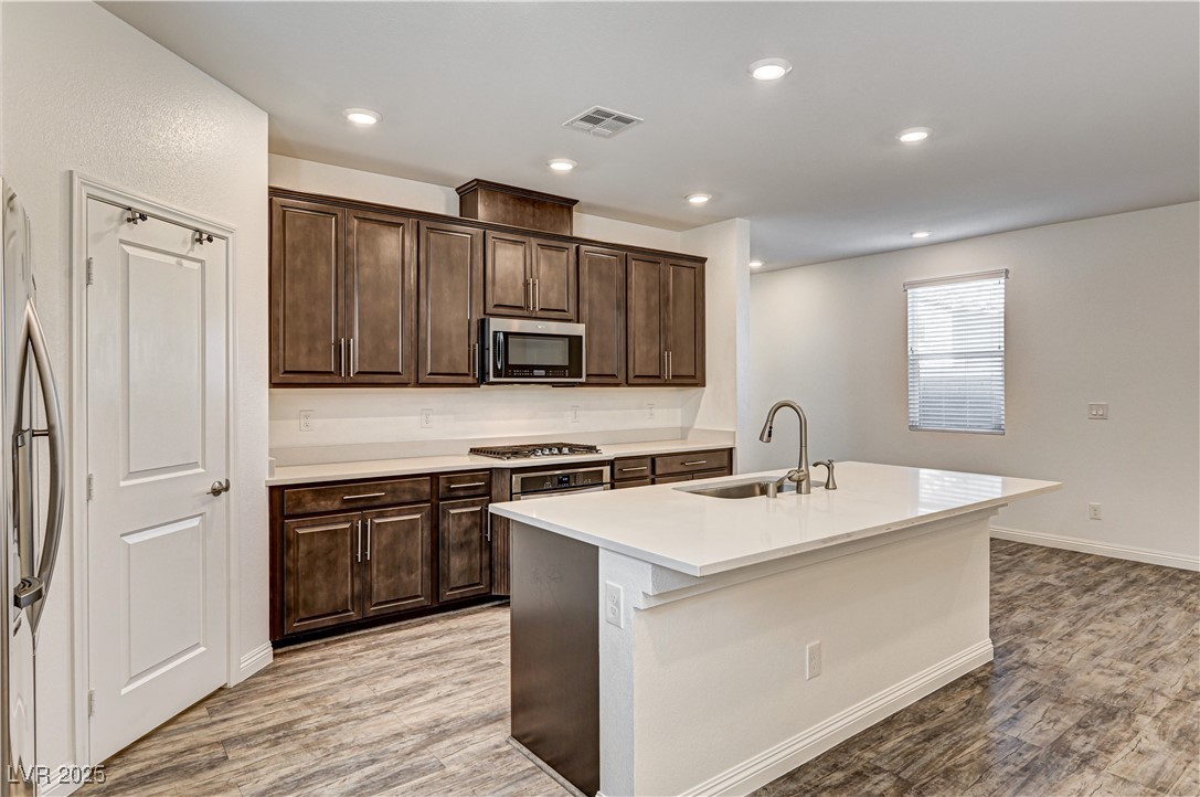 5544 Jinsha River Street
