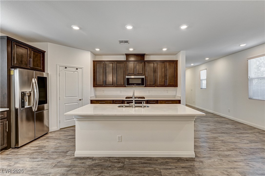 5544 Jinsha River Street