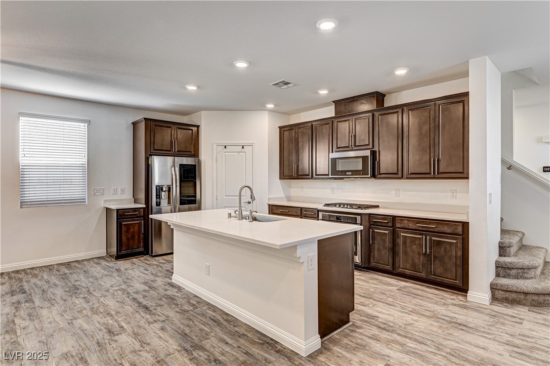 5544 Jinsha River Street