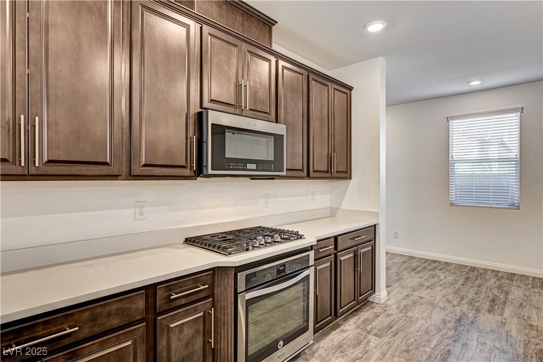 5544 Jinsha River Street