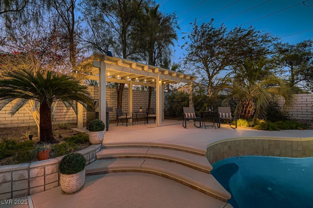 7500 Crystal Cave Drive