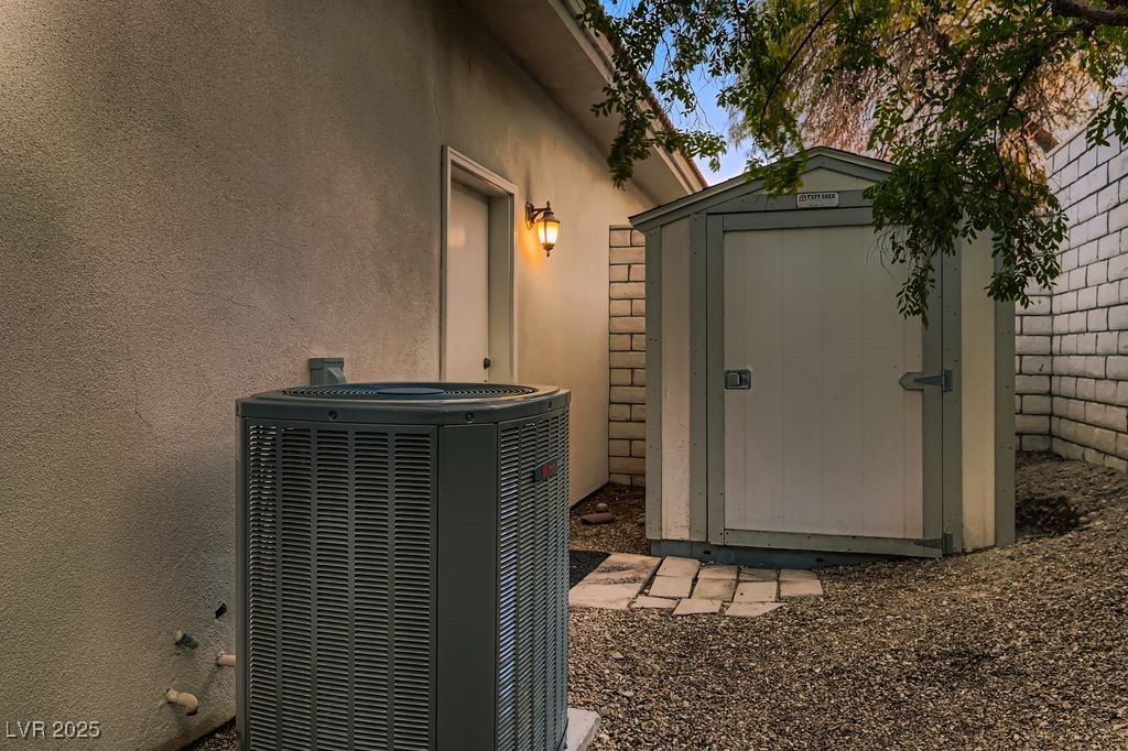 7500 Crystal Cave Drive