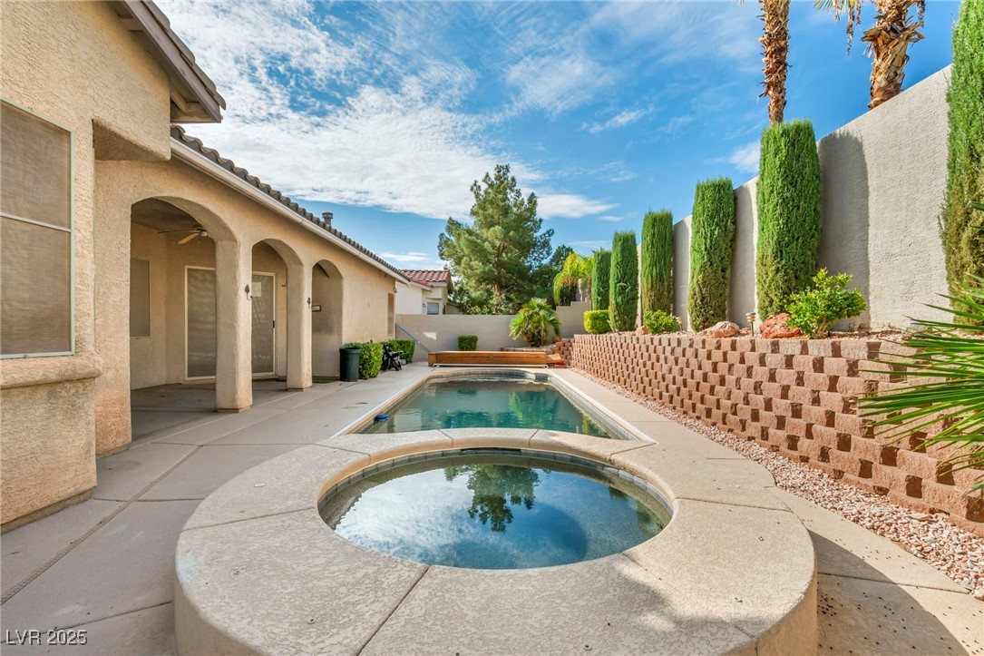 3009 Teal Beach Street