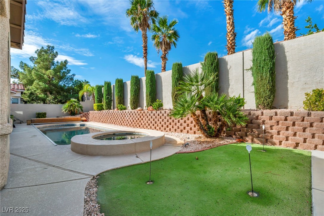 3009 Teal Beach Street