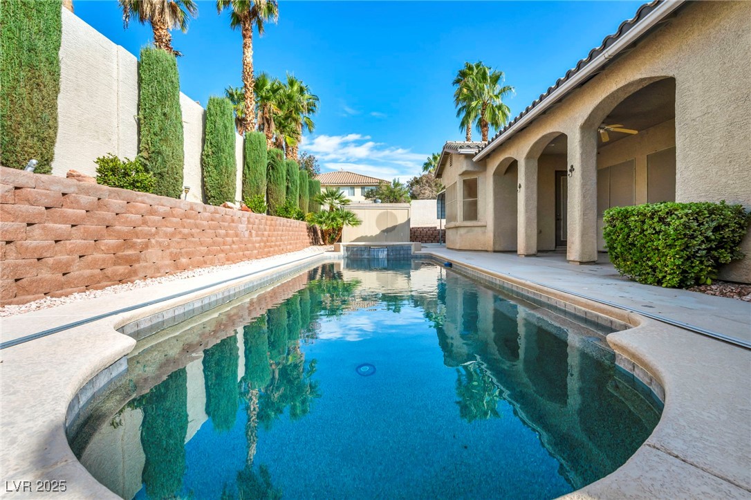 3009 Teal Beach Street