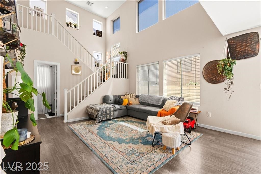 5674 Moccasin Point Street