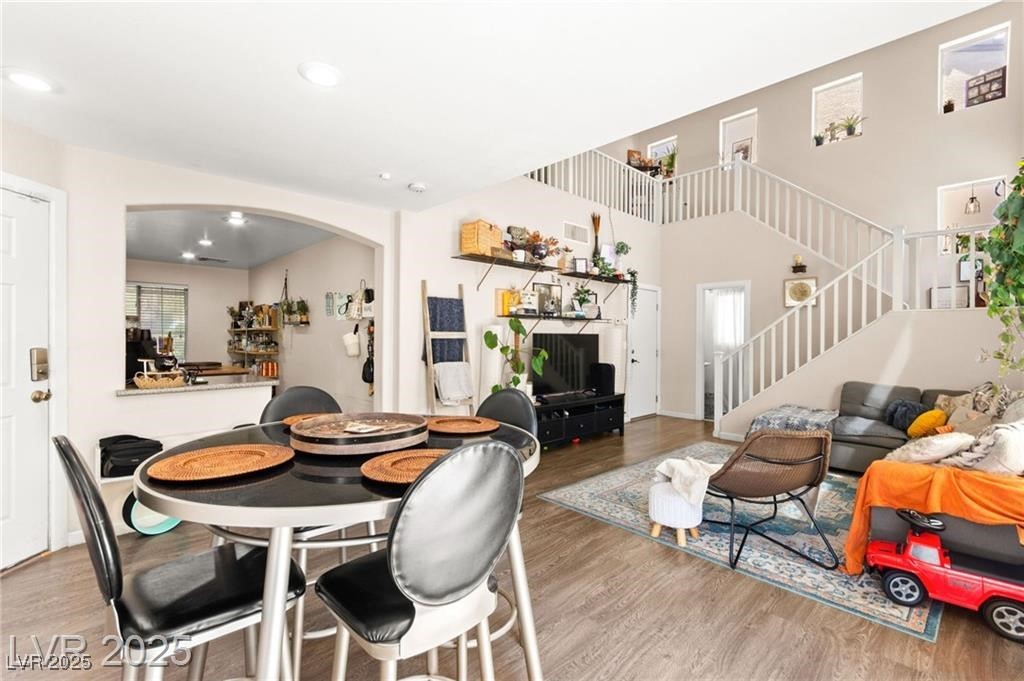 5674 Moccasin Point Street