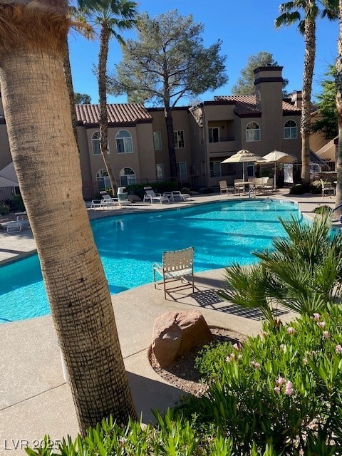 9325 West Desert Inn Road 289