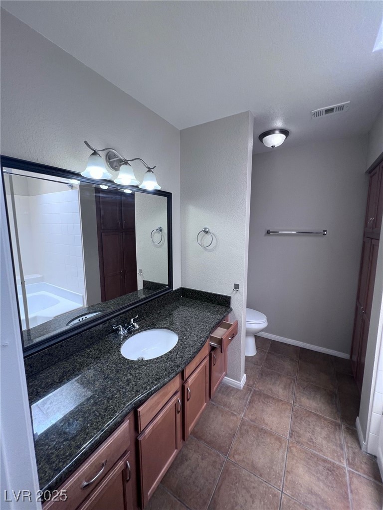9325 West Desert Inn Road 289