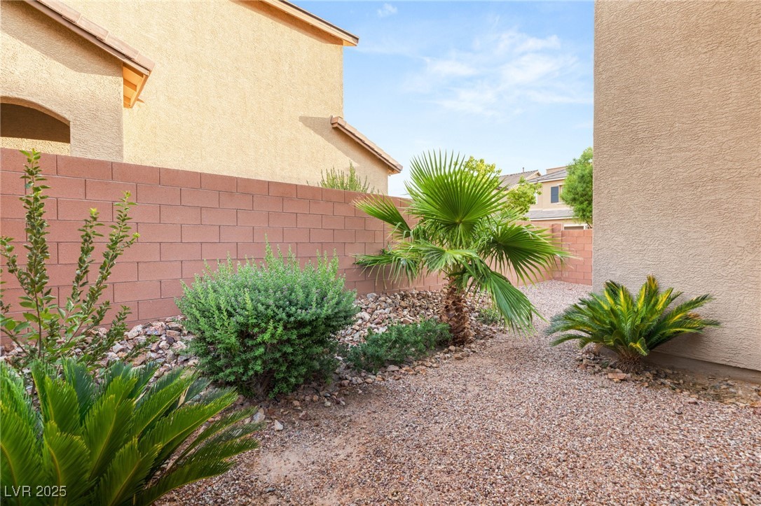 7209 Sterling Rock Avenue