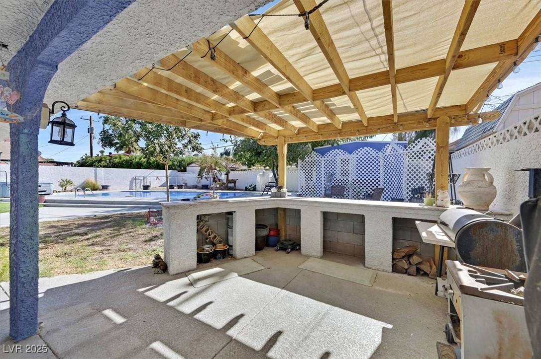 3085 Greenbriar Drive