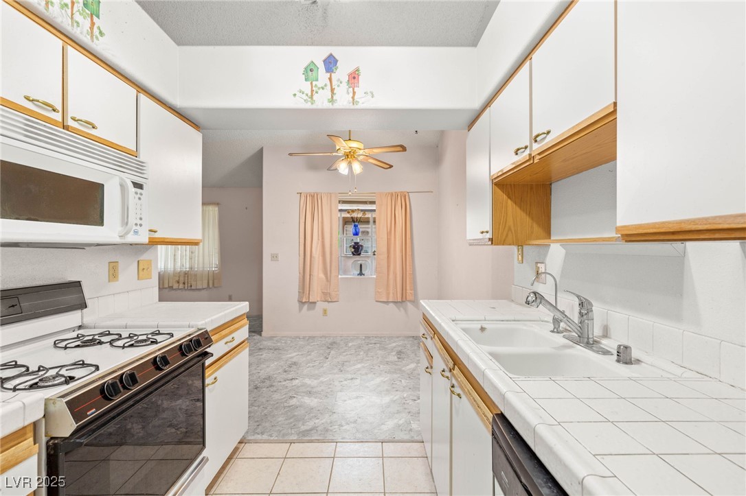 1624 North Torrey Pines Drive 104