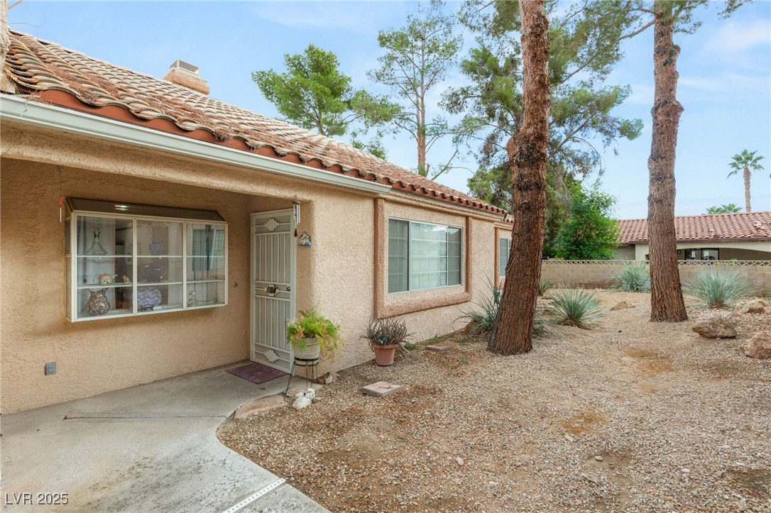 1624 North Torrey Pines Drive 104