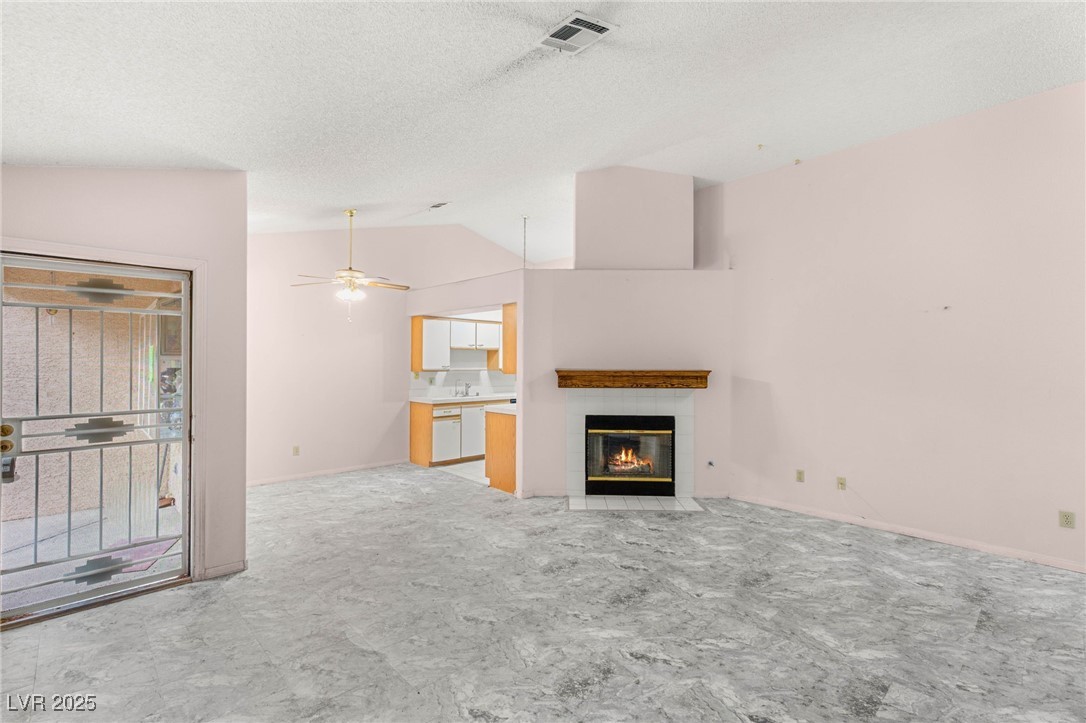 1624 North Torrey Pines Drive 104