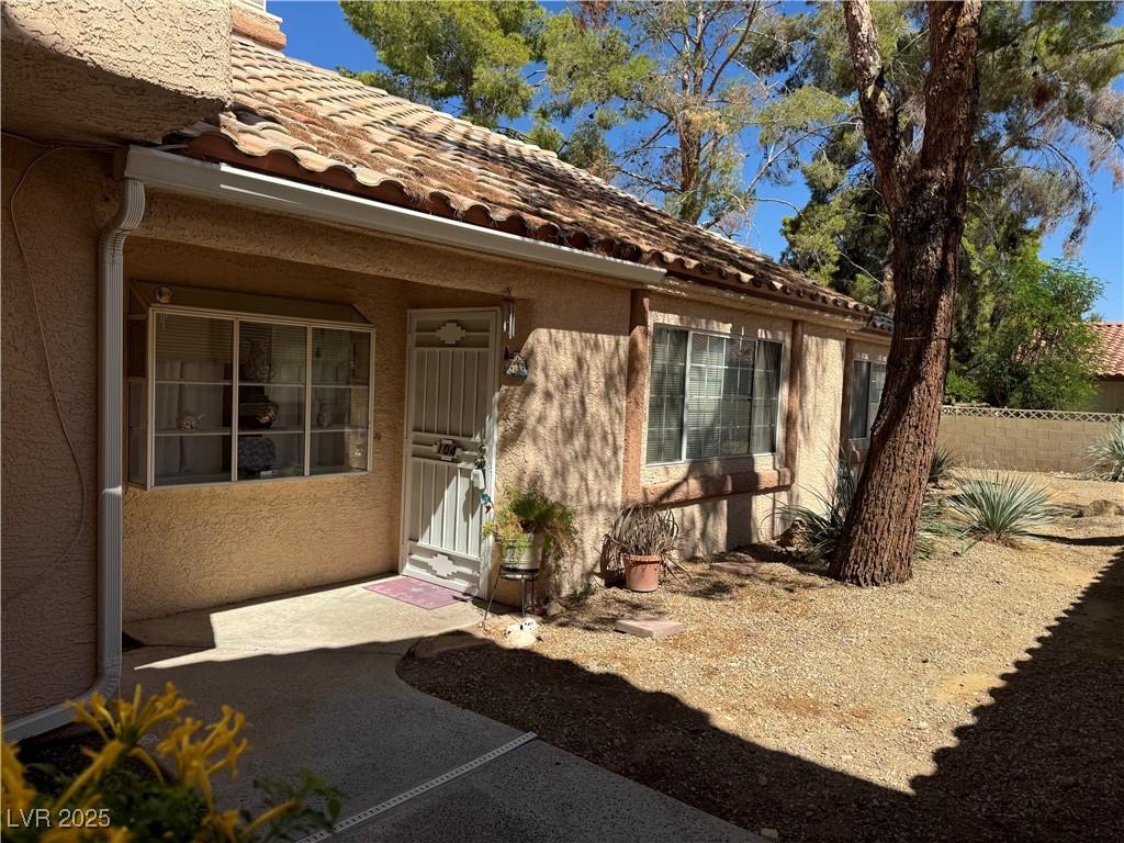 1624 North Torrey Pines Drive 104