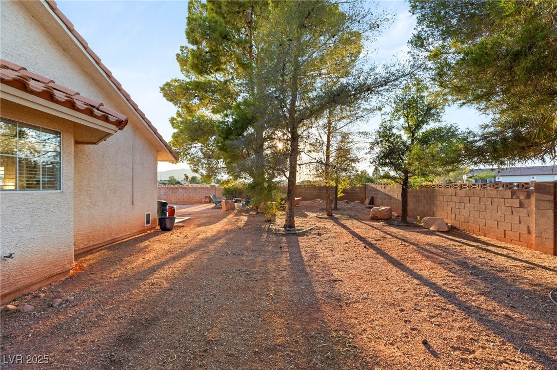 8395 West Ford Avenue