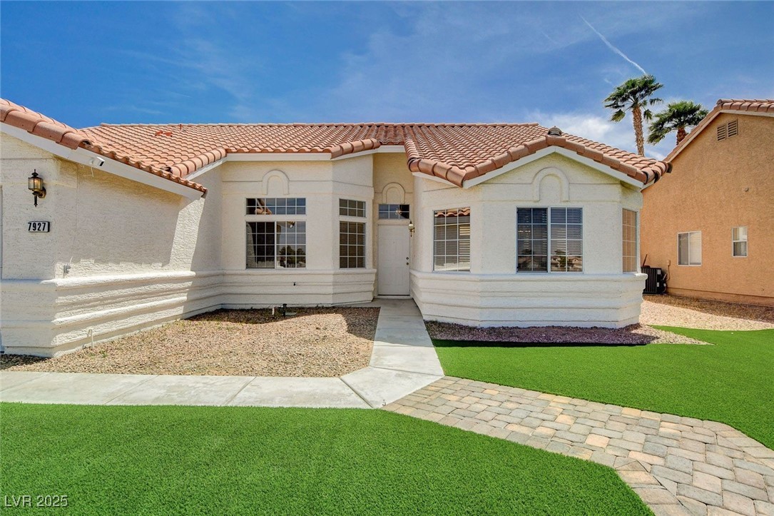 7927 West Oquendo Road