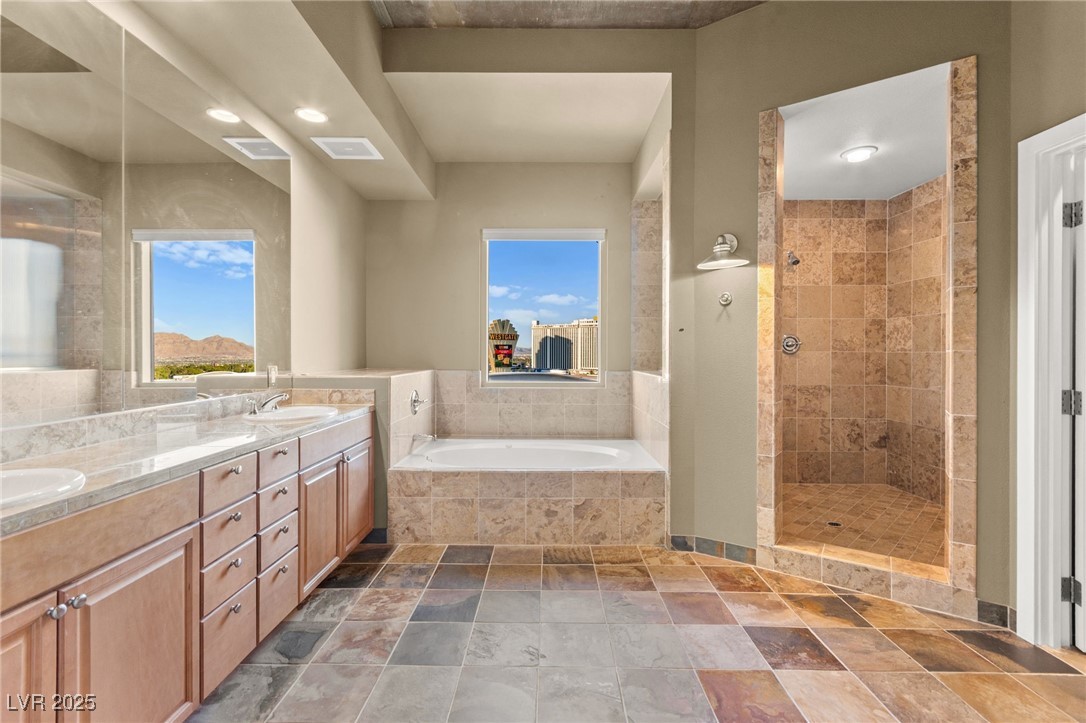 360 East Desert Inn Road 1204