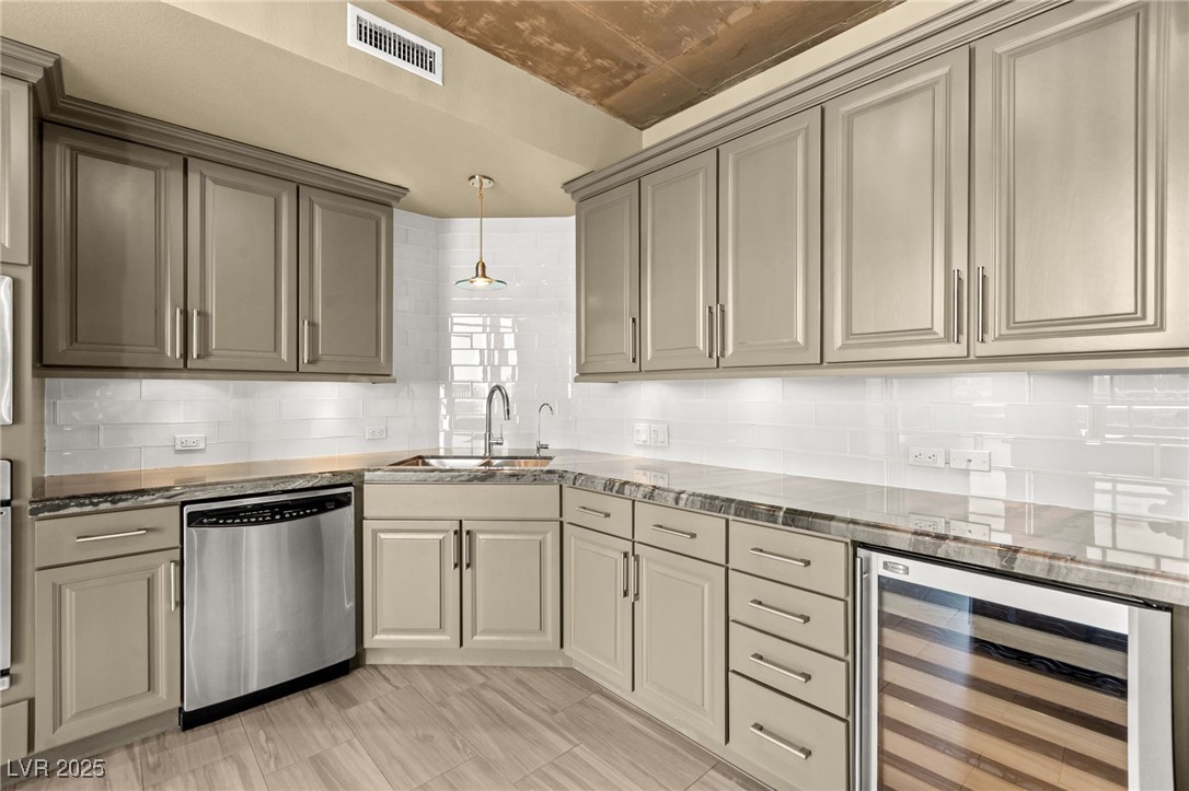 360 East Desert Inn Road 1204