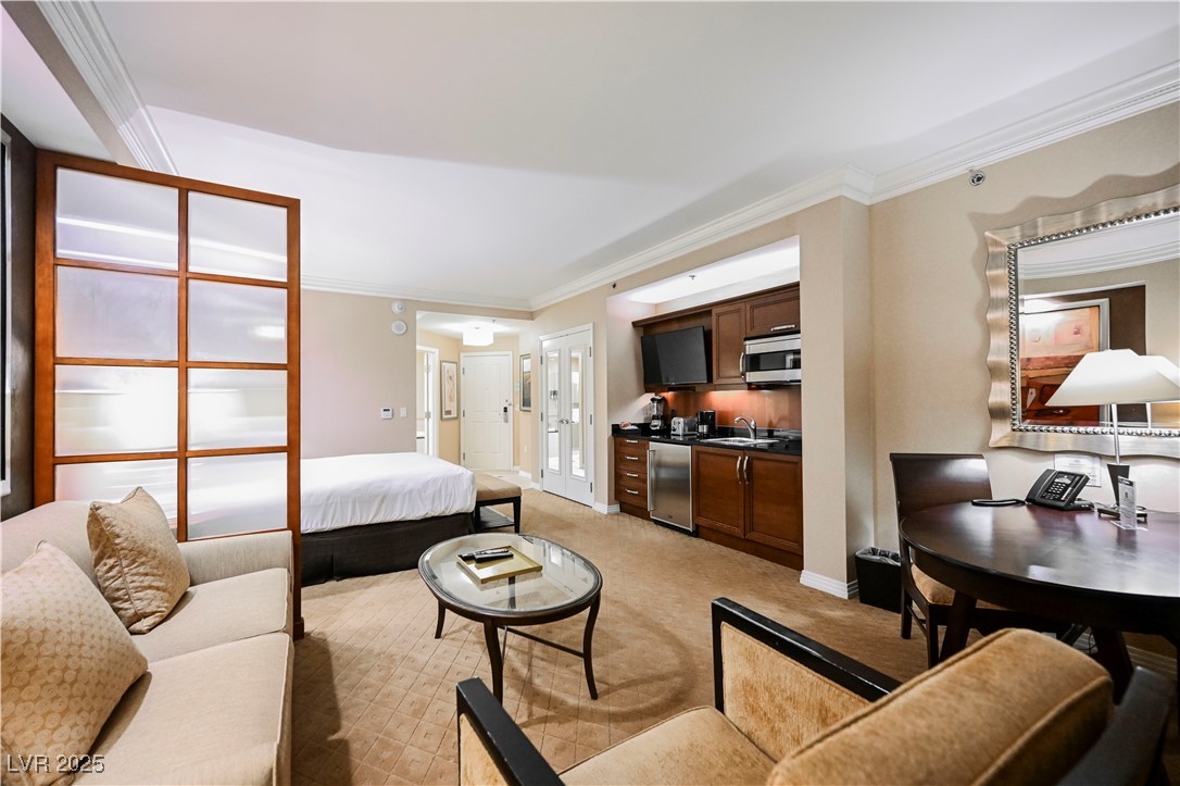 125 East Harmon Avenue 2715