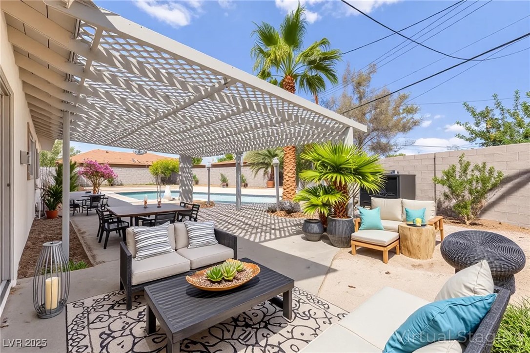 2008 El Mirador Street