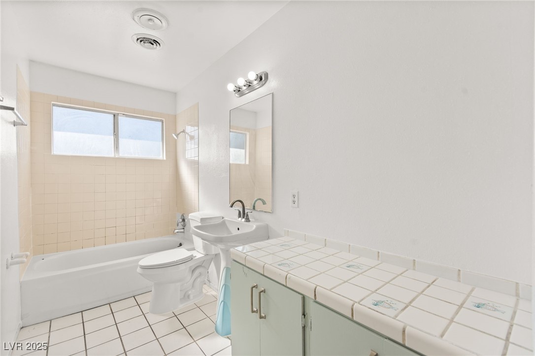 2008 El Mirador Street