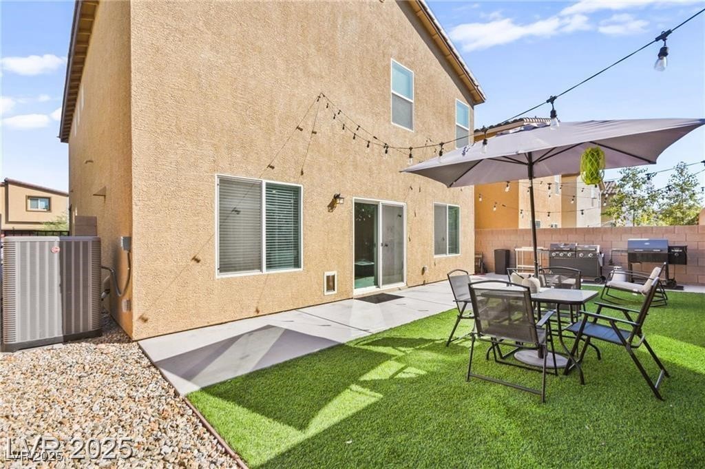 8937 Pelican Point Street