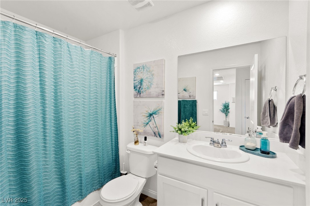 4708 Peacock Cliffs Avenue