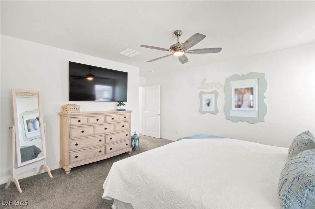 4708 Peacock Cliffs Avenue