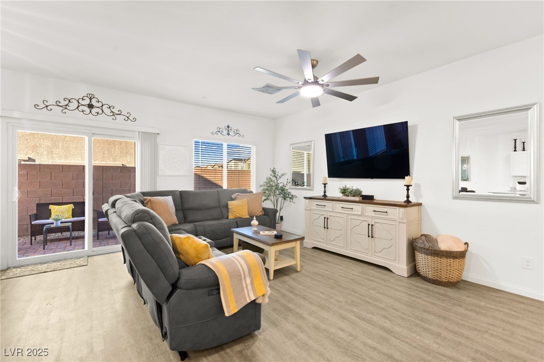 4708 Peacock Cliffs Avenue