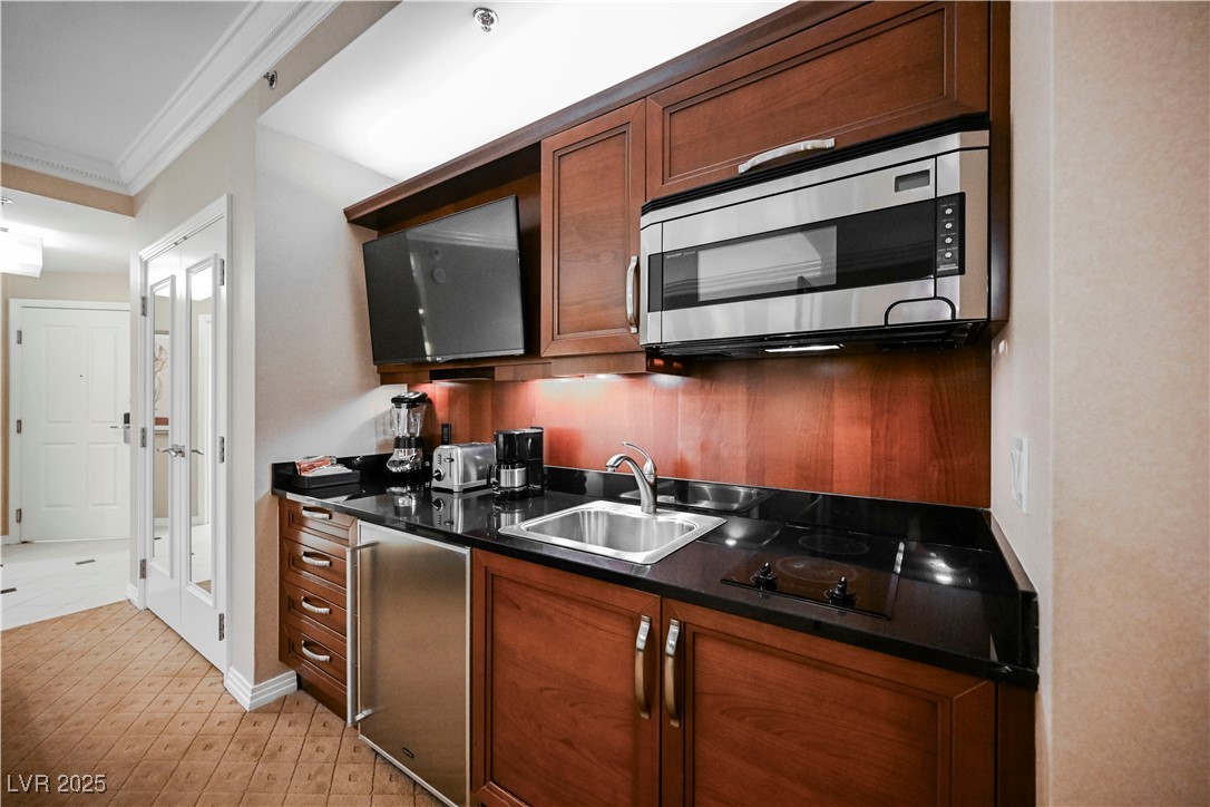 125 East Harmon Avenue 2717