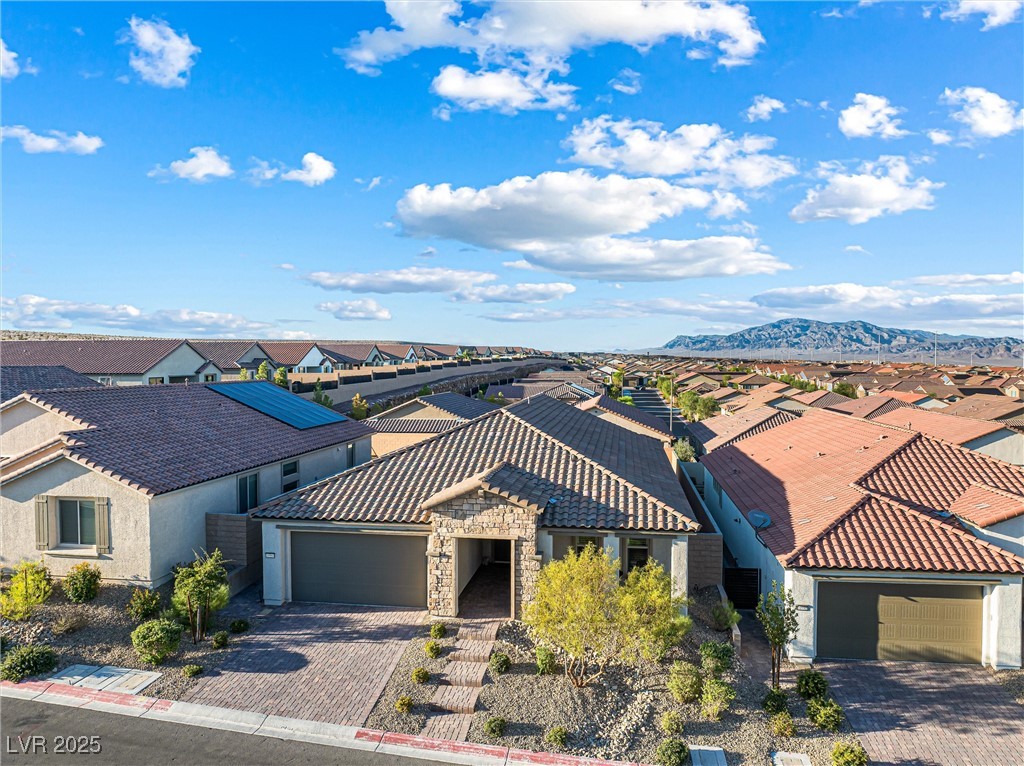 10960 Gardenova Avenue