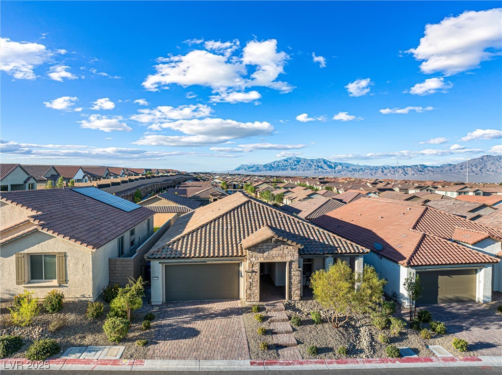 10960 Gardenova Avenue