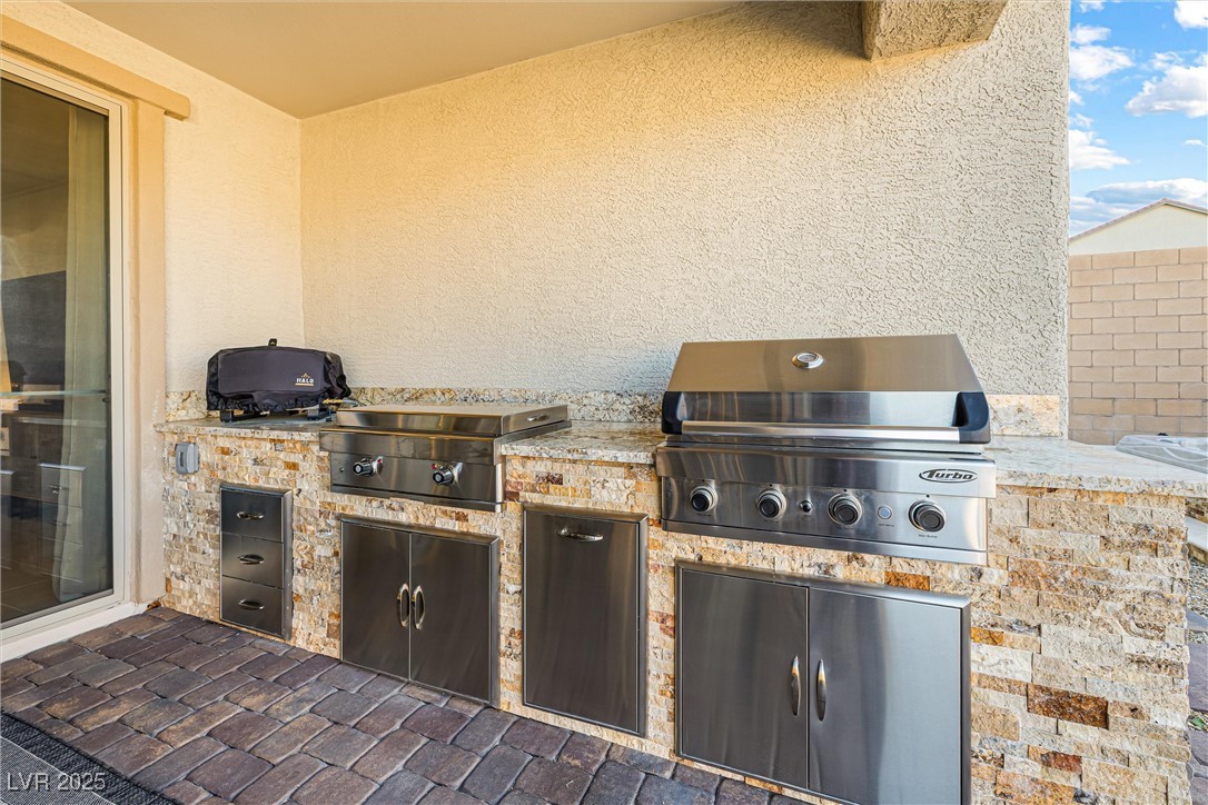 10960 Gardenova Avenue