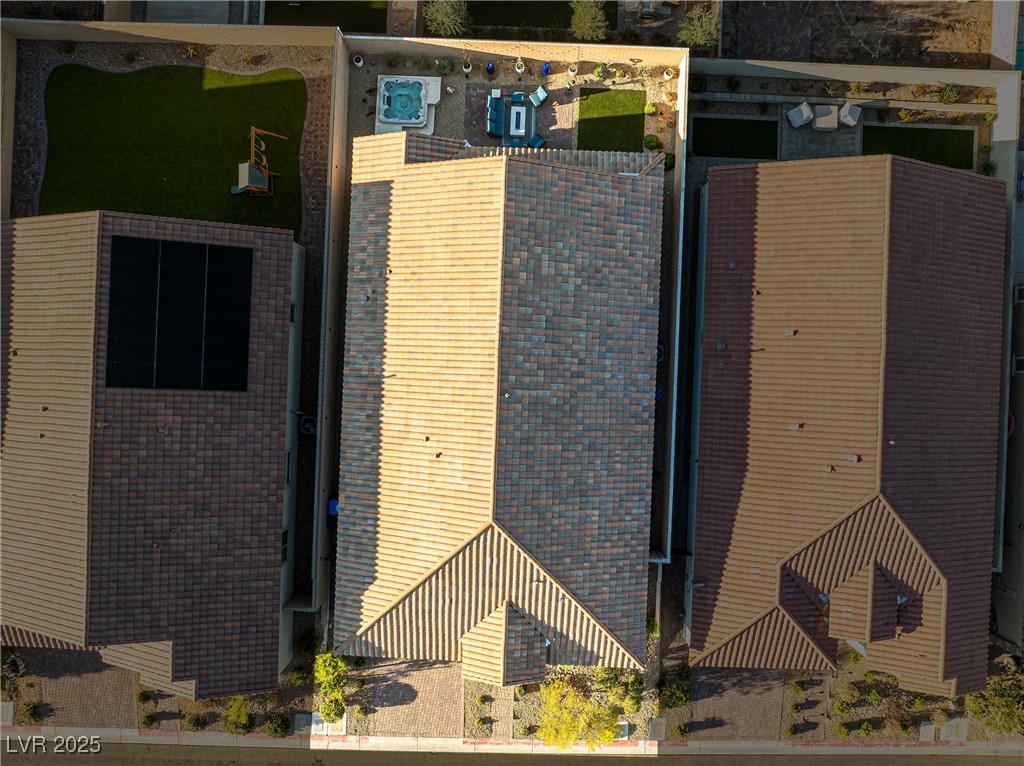 10960 Gardenova Avenue