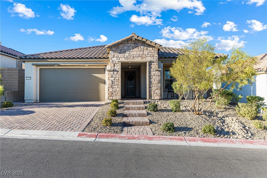 10960 Gardenova Avenue