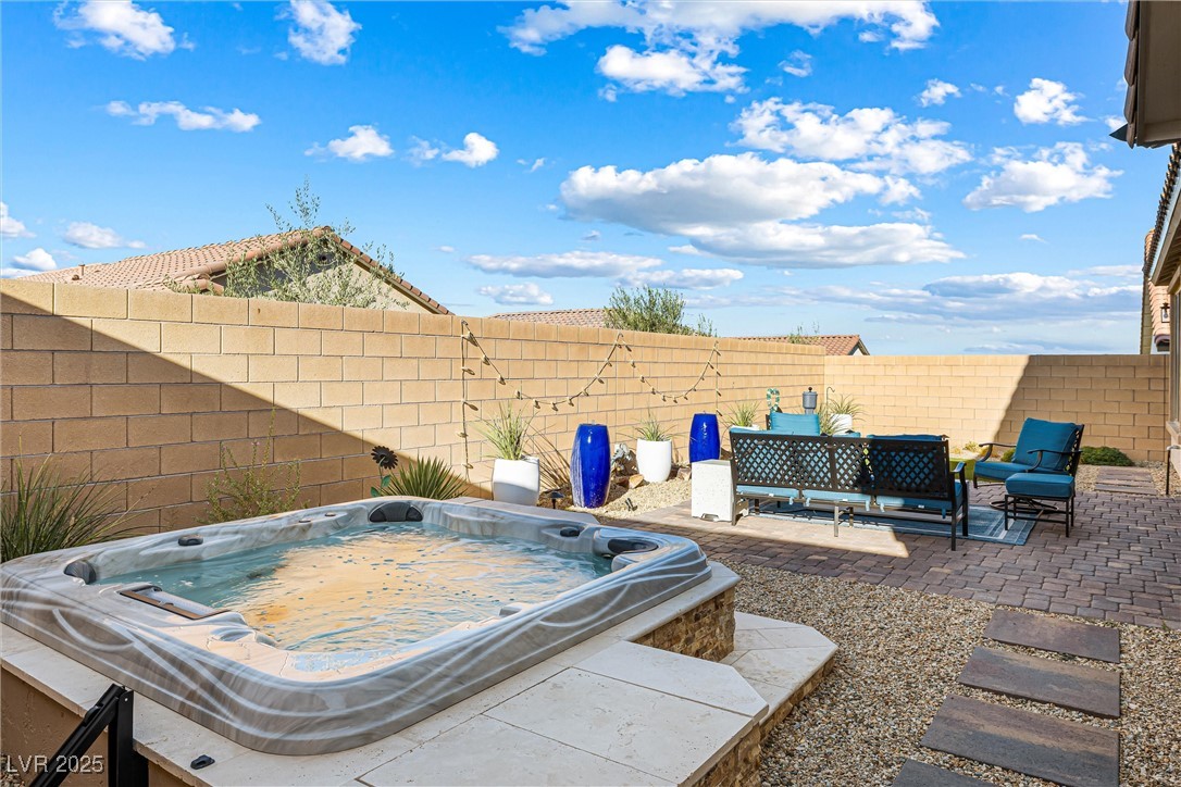 10960 Gardenova Avenue