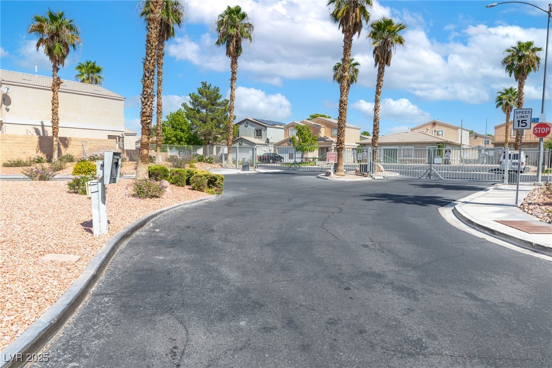 3335 Sutters Fort Street