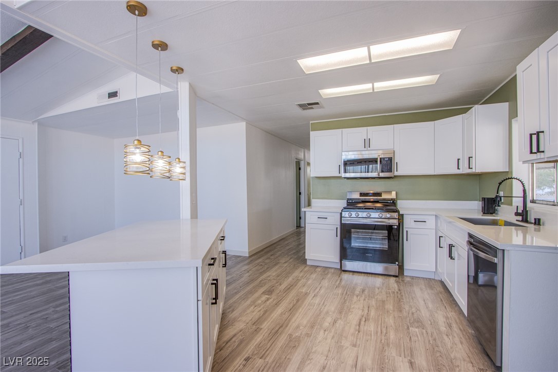 3431 Jewel Cave Drive