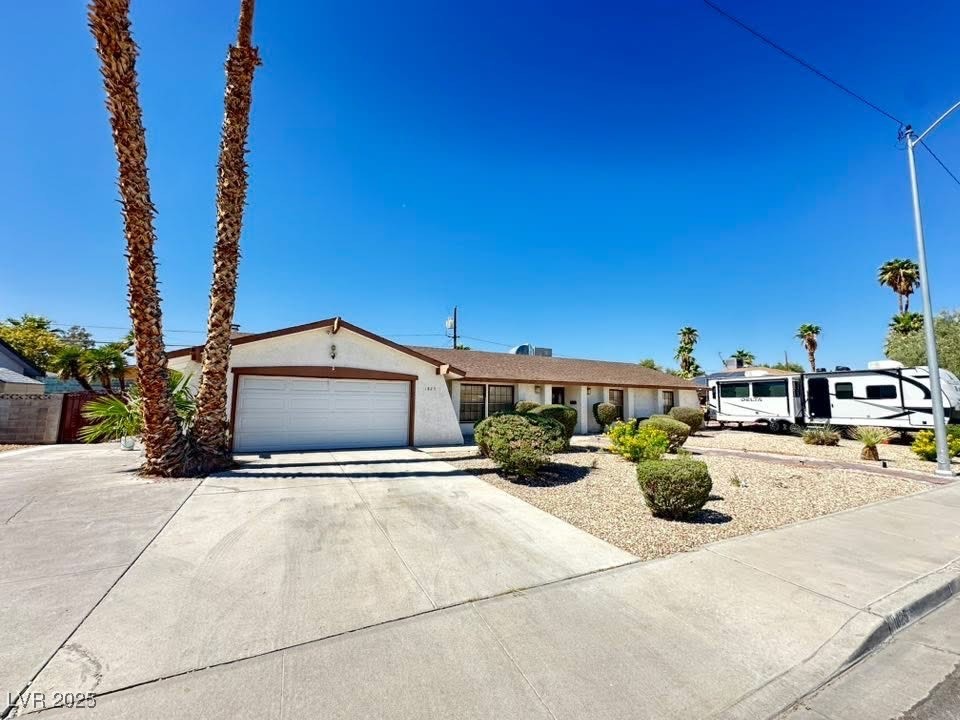 1825 Stonehaven Drive
