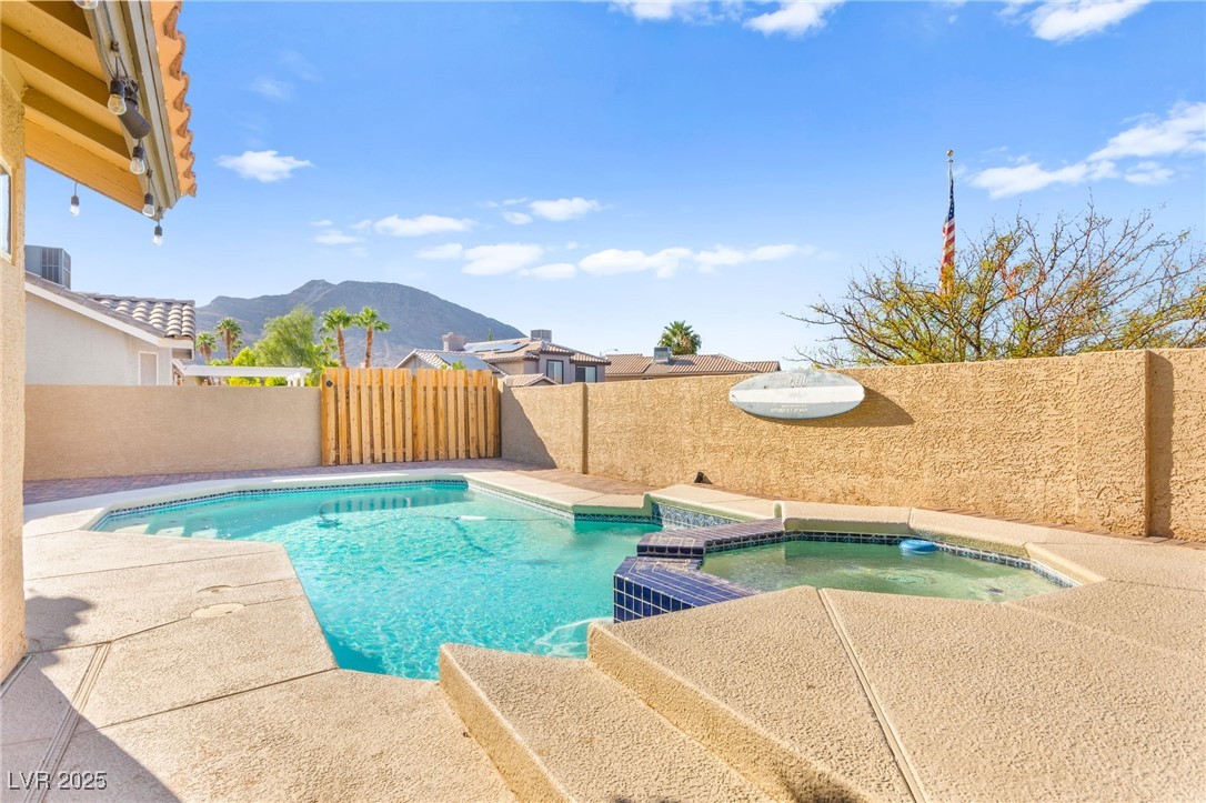 128 Rancho Maderas Way