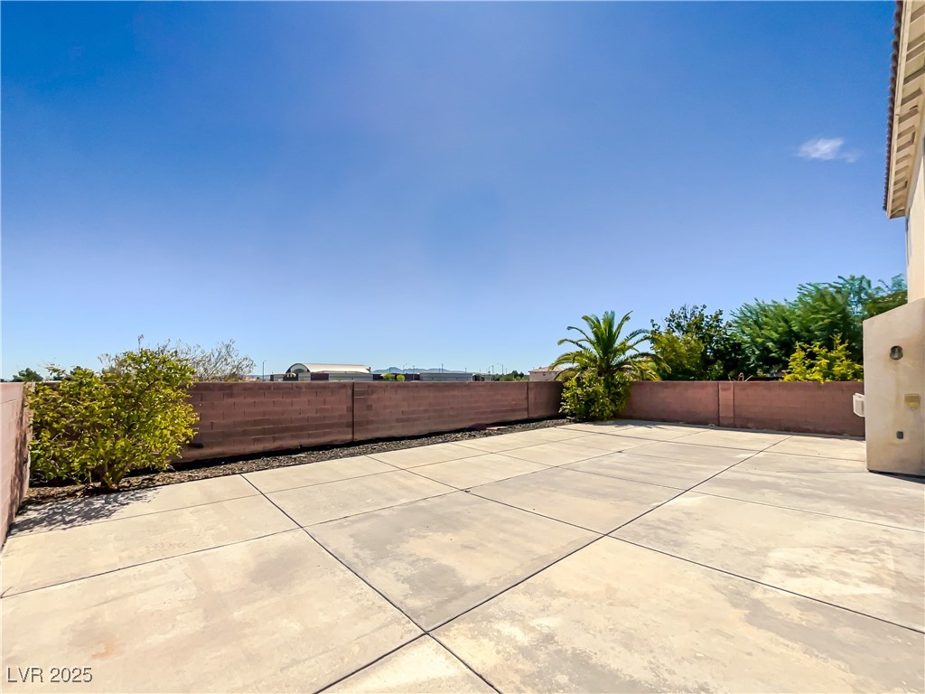 7746 Nautilus Shell Street