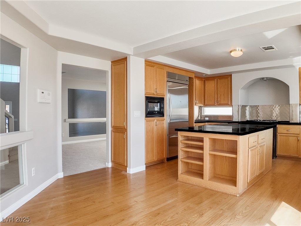 7746 Nautilus Shell Street