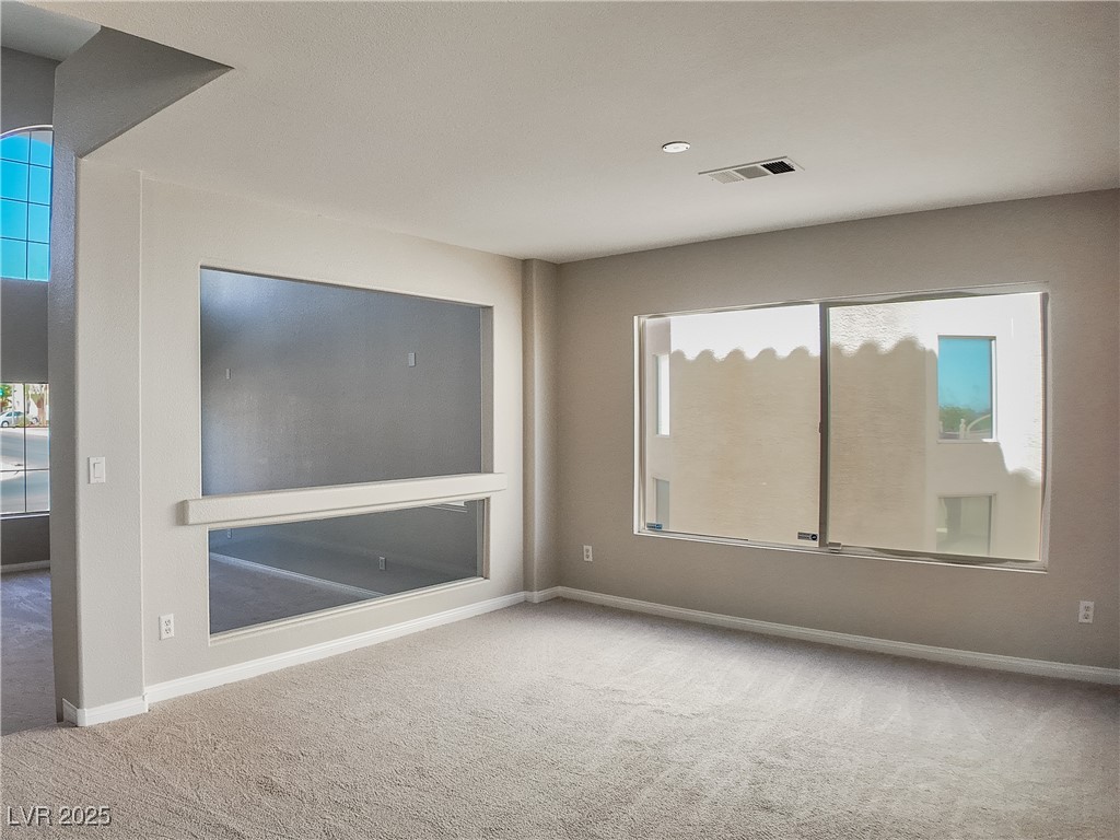 7746 Nautilus Shell Street