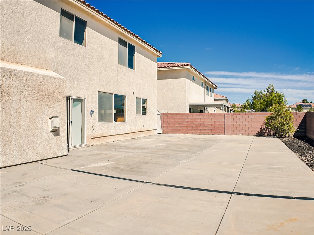 7746 Nautilus Shell Street