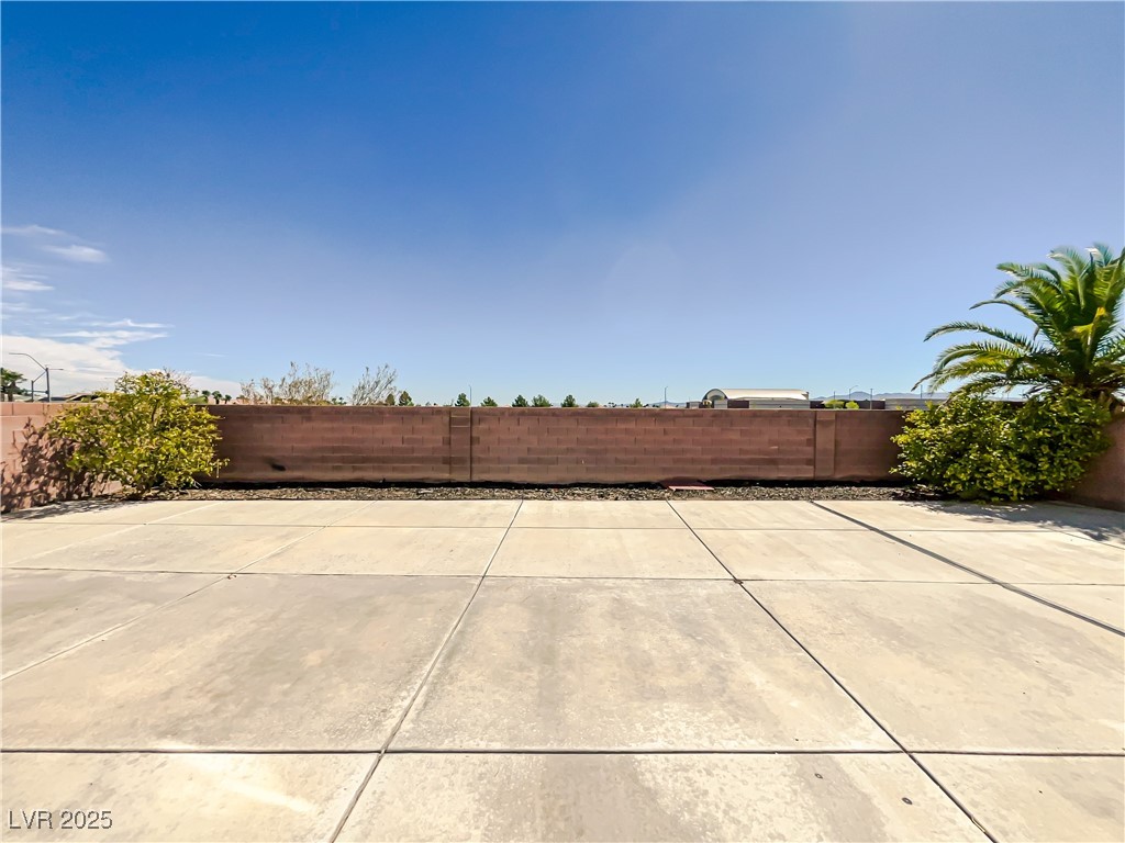 7746 Nautilus Shell Street