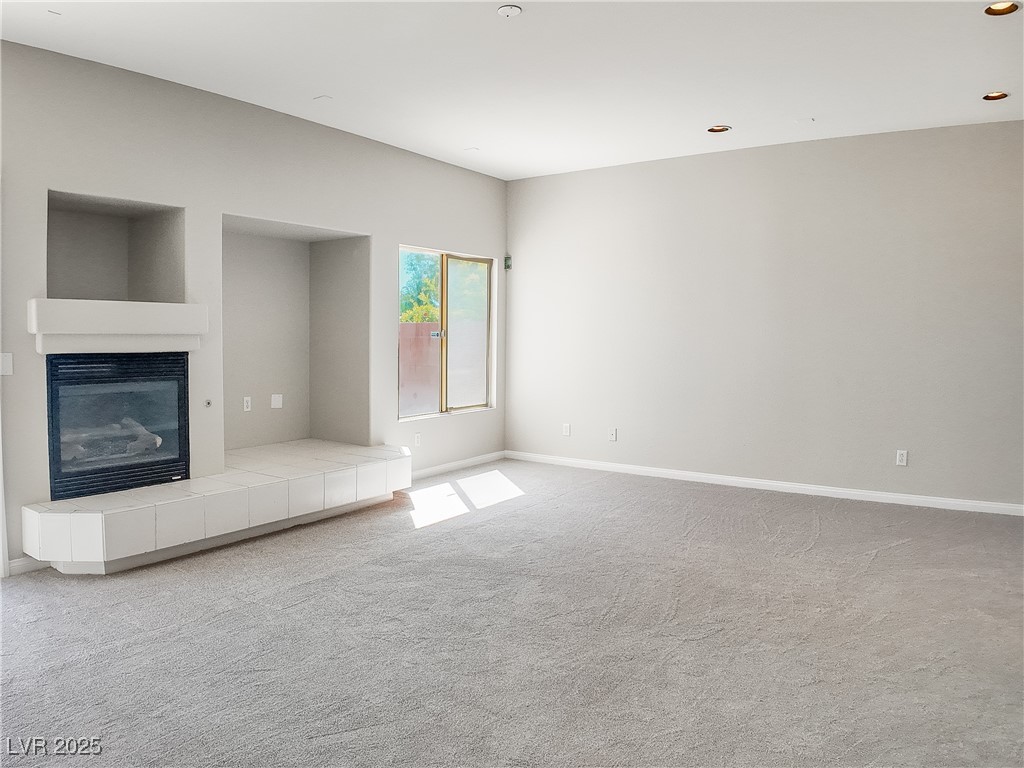 7746 Nautilus Shell Street