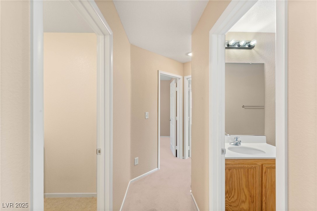 7182 Hood River Avenue