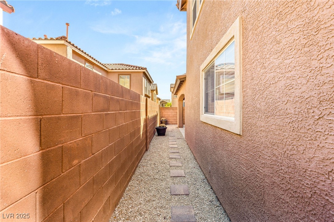 7182 Hood River Avenue